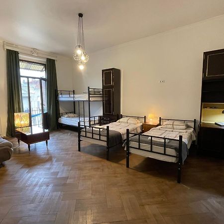 Guest House Third Floor 트빌리시 외부 사진