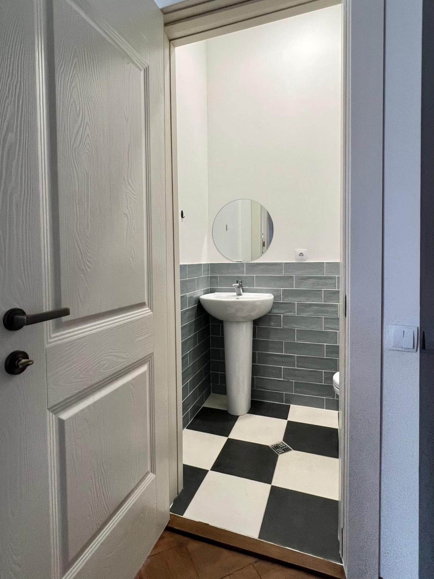Guest House Third Floor 트빌리시 외부 사진