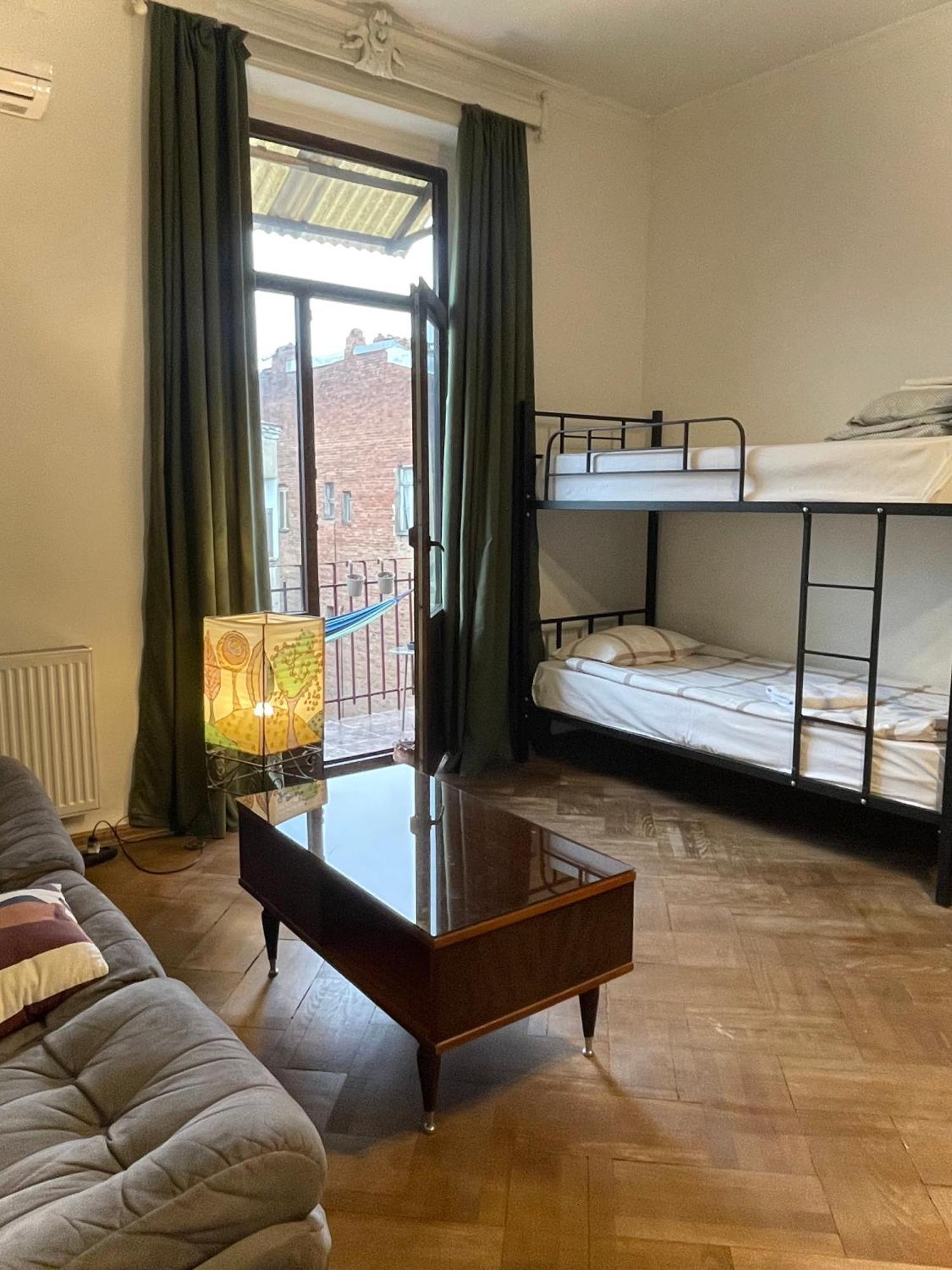 Guest House Third Floor 트빌리시 외부 사진