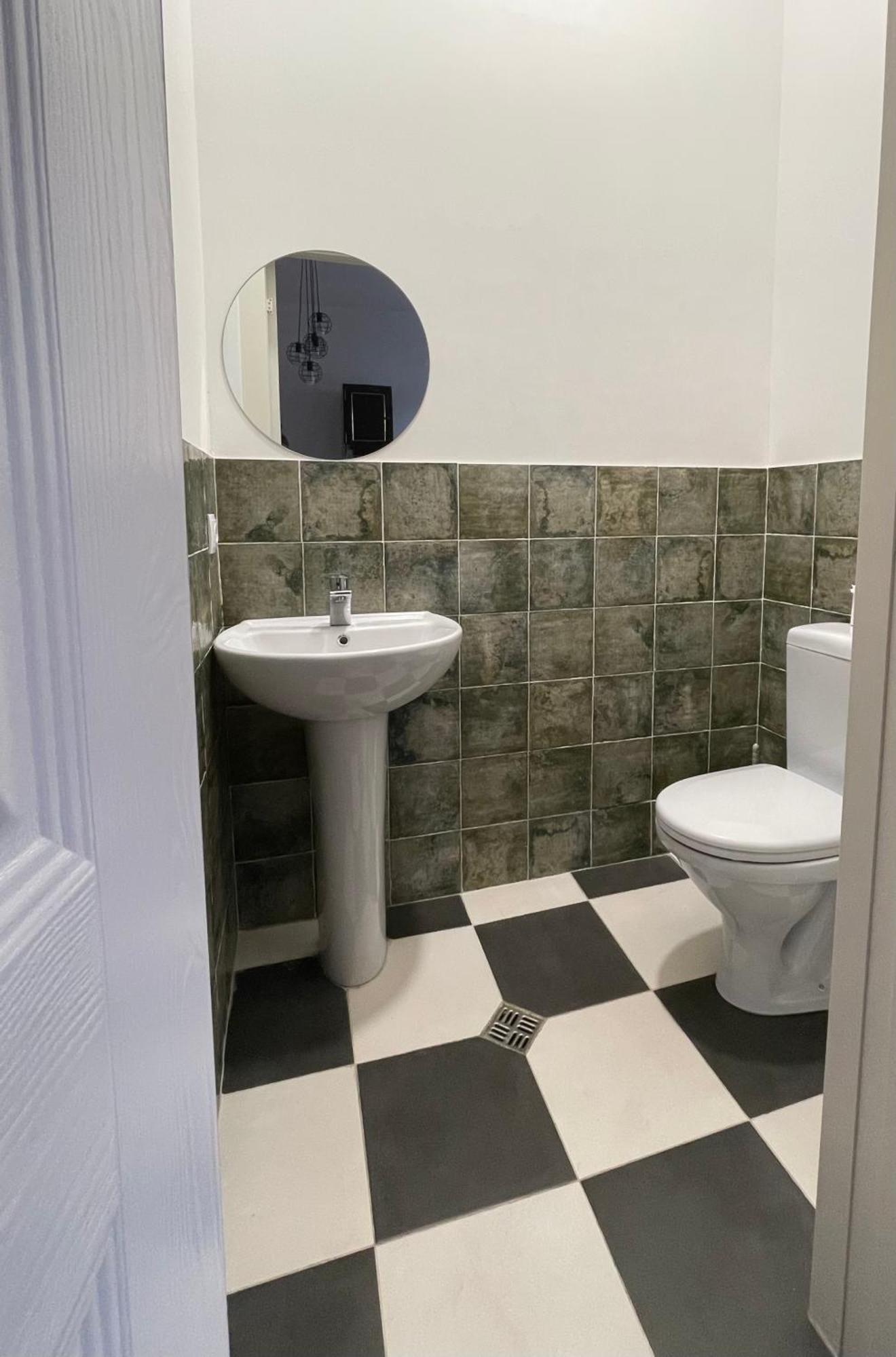 Guest House Third Floor 트빌리시 외부 사진