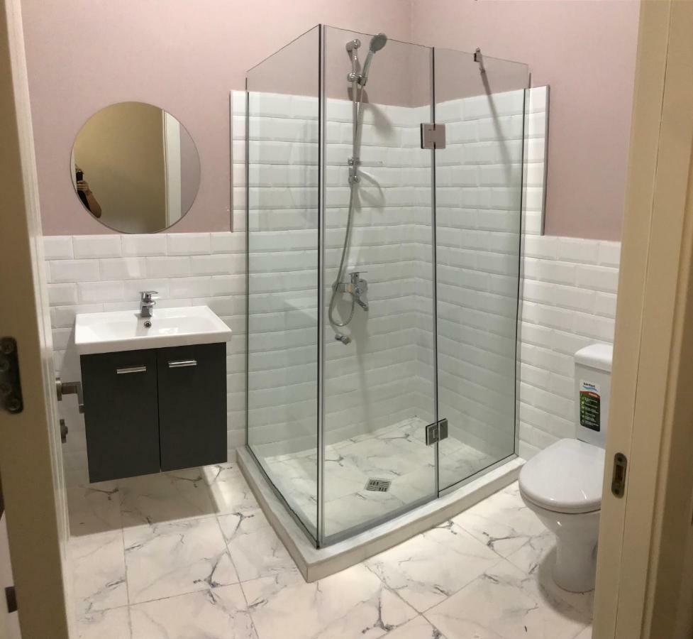 Guest House Third Floor 트빌리시 외부 사진