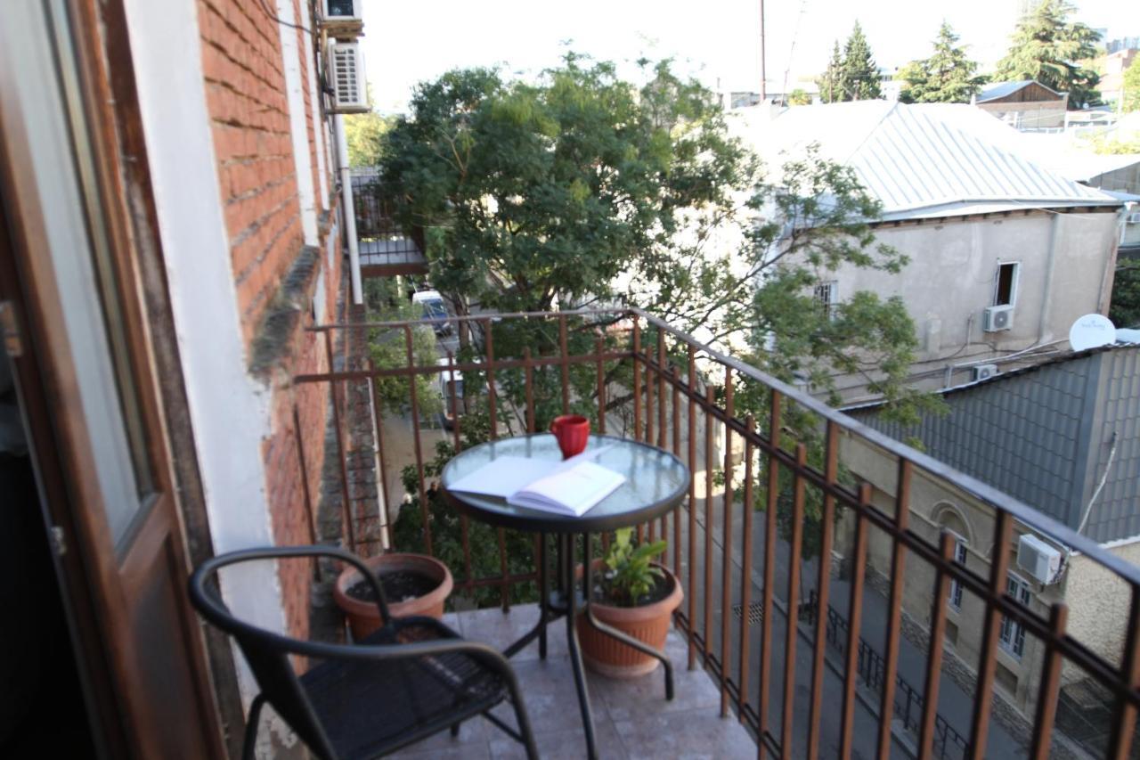 Guest House Third Floor 트빌리시 외부 사진